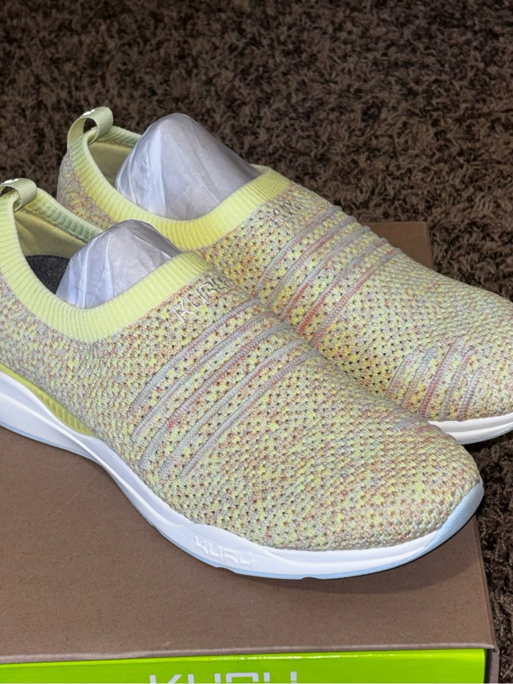 Kuru Stride Women’s Sz 10.5 Yellow White Athletic Walking Slip On Shoes Sneakers